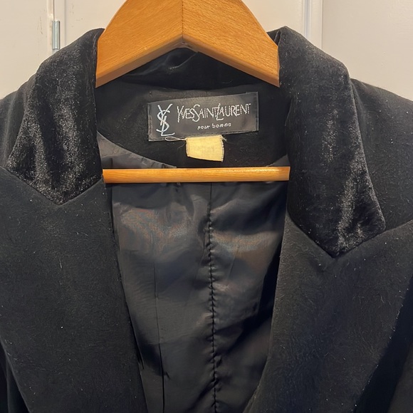Yves Saint Laurent RARE single breasted max length coat wool w/velvet accents - Picture 3 of 13